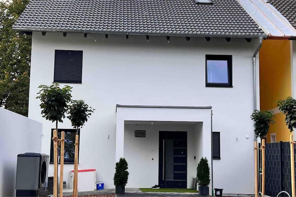 Viel Platz In Burghausen Fuer Freunde Und Familieアパートメント エクステリア 写真